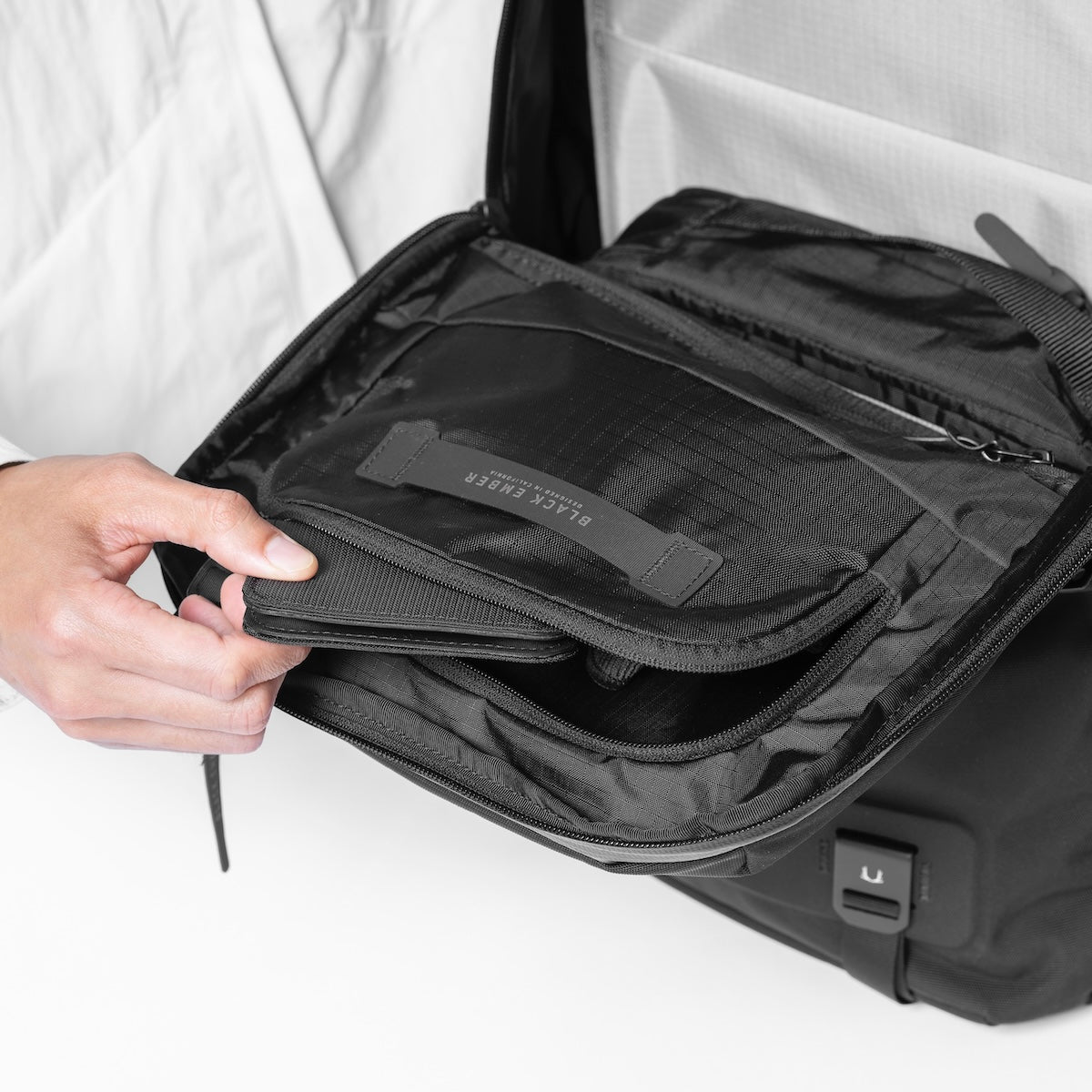 https://cdn.shopify.com/s/files/1/0970/4200/files/backpack-for-men-7017.jpg?v=1765833142