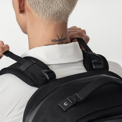 https://cdn.shopify.com/s/files/1/0970/4200/files/backpack-for-men-7024.jpg?v=1765832753