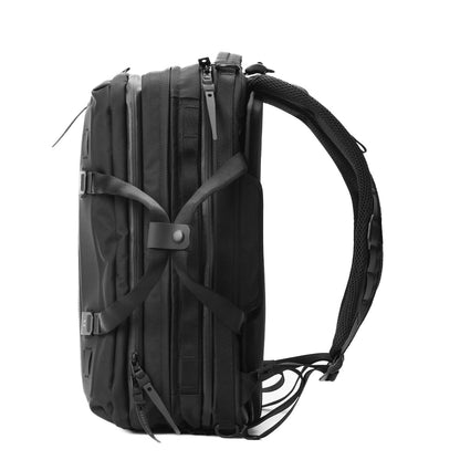 https://cdn.shopify.com/s/files/1/0970/4200/files/best-laptop-backpack-for-men-2028.jpg?v=1721071147