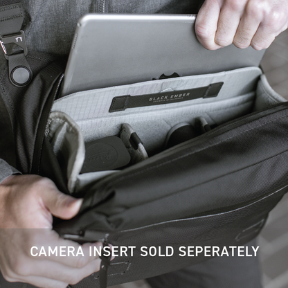 https://cdn.shopify.com/s/files/1/0970/4200/files/sling-bag-for-men_e2919e77-42cf-4584-bdc9-da4228f3dfdc.png?v=1740115683